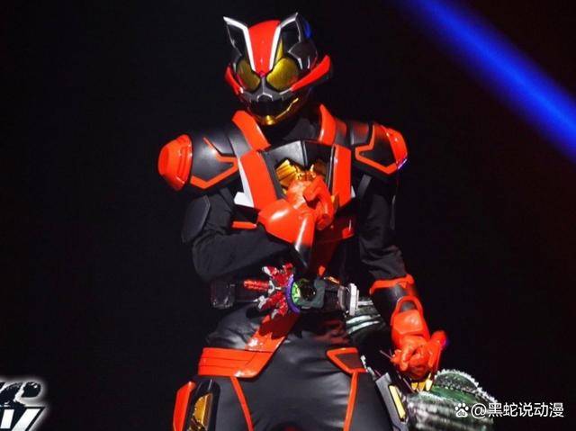 假面骑士极狐舞台剧:假面骑士太狸mk2形态皮套公开 意外的还挺帅_感觉