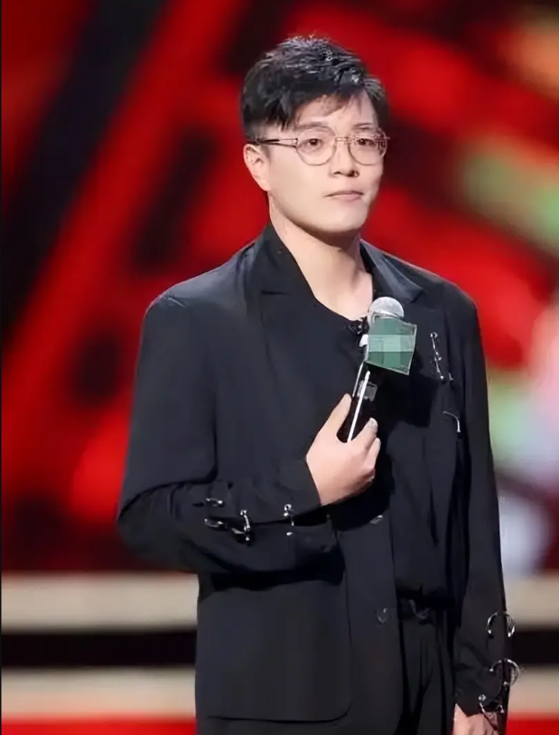 脱口秀演员杨波发定时文,压力大坦白四件事情疑轻生_文案_韩如雪_公众