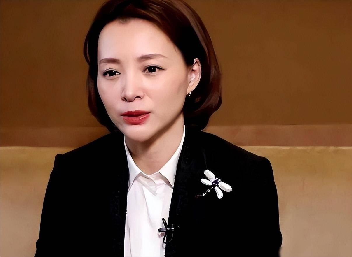 董卿老到认不出!