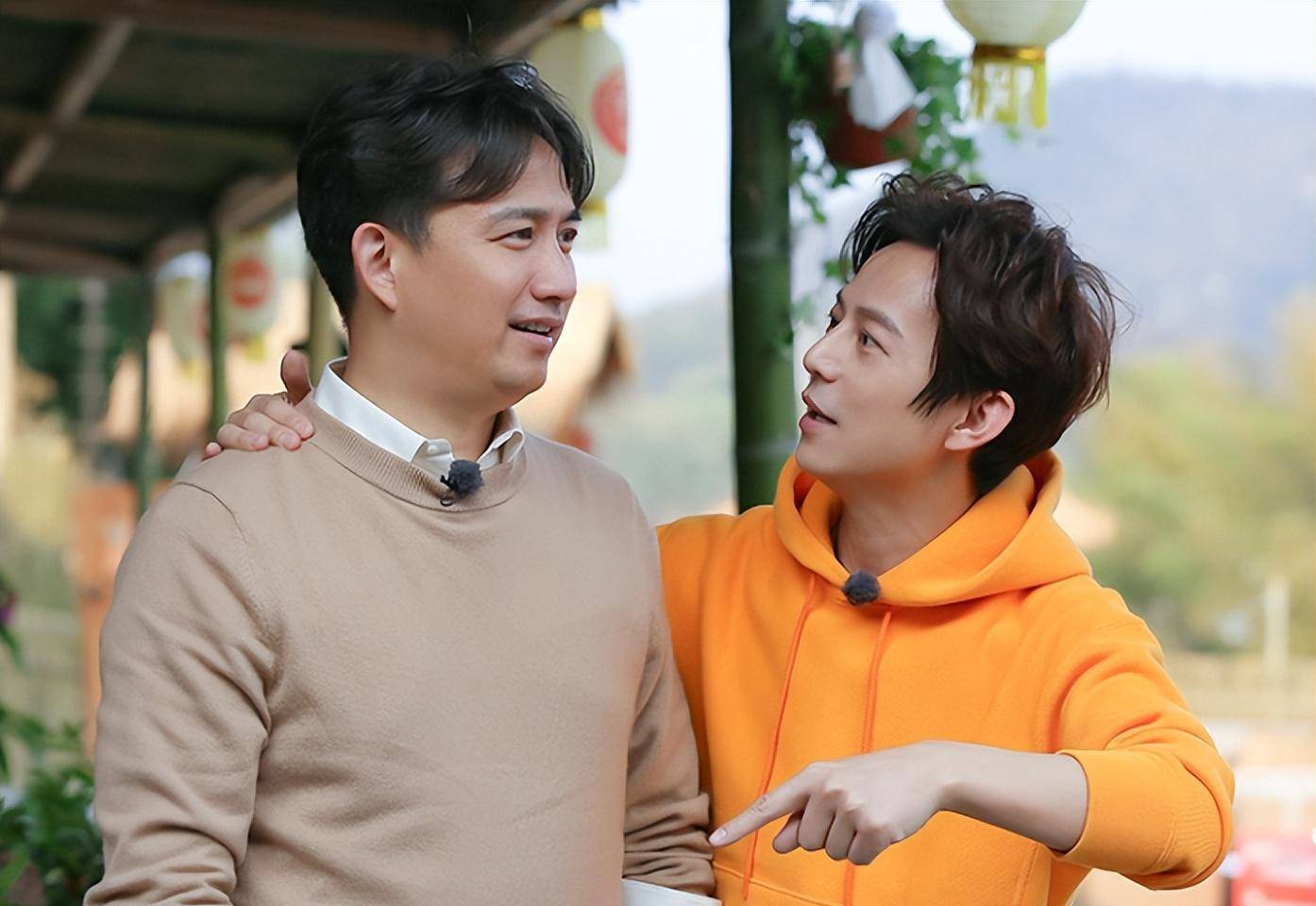 张子枫瘦上热搜,引众人心疼,21岁男友被调侃,不给饭吃?