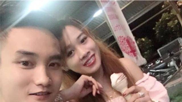 越南版"紫霞仙子"走红,拒百亿富豪送房求爱,裸嫁中国