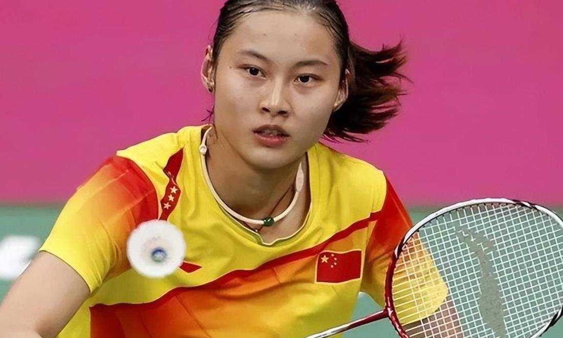 羽坛女神王仪涵:25岁前不谈恋爱,退役后嫁师弟,如今成王老师_羽毛球