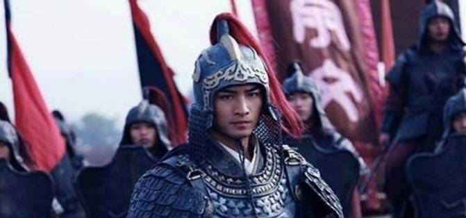 隋唐英雄之伍云召,武艺冠绝天下,却不可思议的被马尾扫死,惜哉_左雄