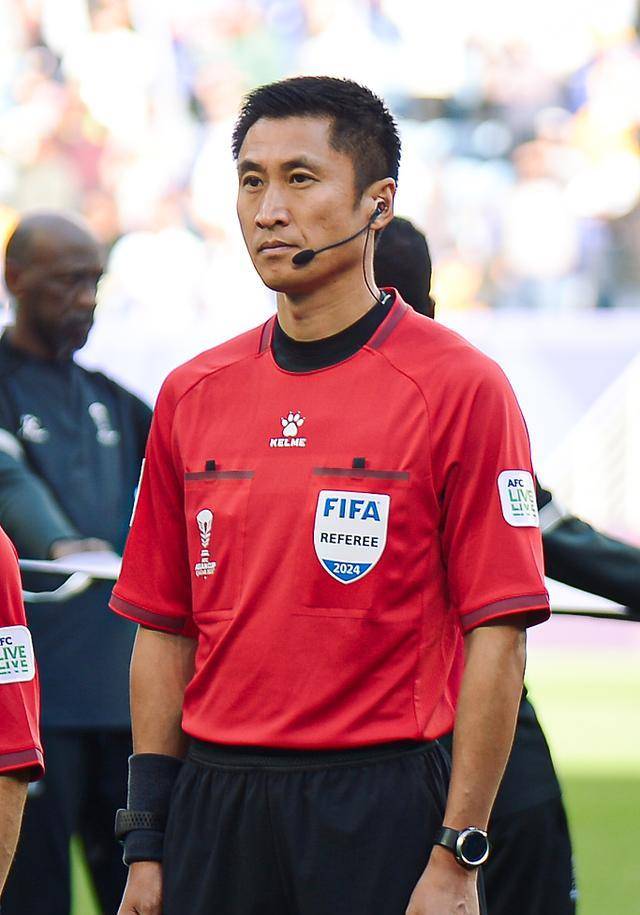 中国裁判马宁在亚洲杯光彩夺目,或成决赛主裁_足球_国足_赛事