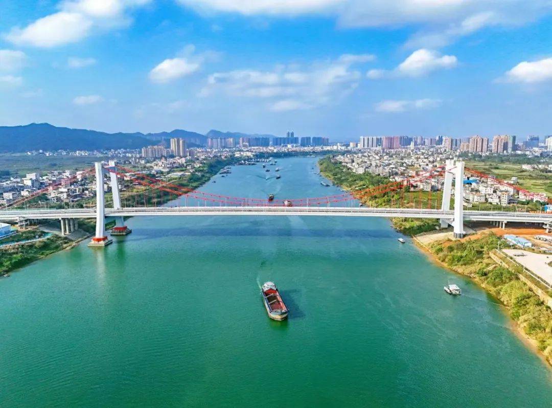 一桥飞架 两岸通衢——横州市横州大桥建成通车侧记_发展_黄汝德_群众