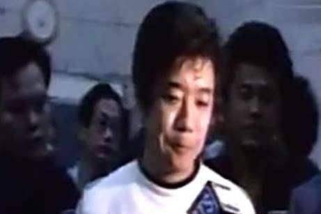 最暴虐的二大悍匪:1个逃过2000发子弹,1个专杀黑道,人称鬼见愁_张锡