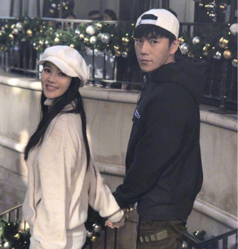 这一次,56岁伊能静和46岁秦昊,又给明星夫妻好好"上了一课"_婆婆_年龄