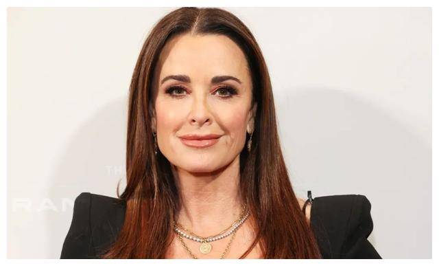 改头换面,重新出发_凯尔·理查兹_摩根·韦德_爱情