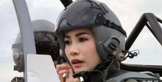 泰废妃诗妮娜出狱,赴德国和20位妃嫔争宠,泰国版《甄嬛传》上演?
