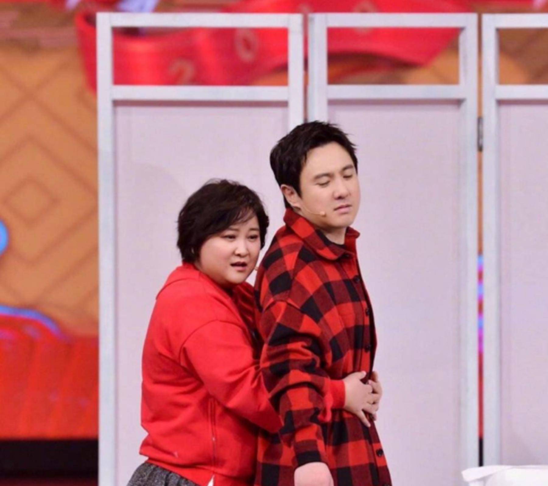 贾玲的"喜剧人生"因口音问题报错专业,人生低谷遇到贵人冯巩_时候