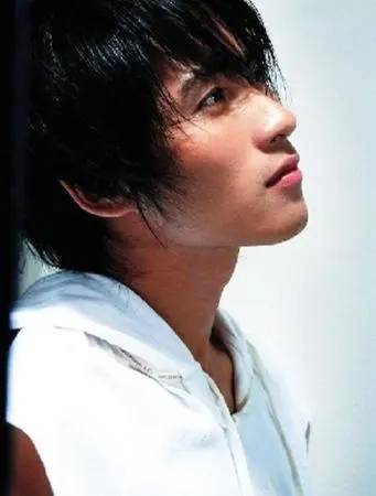 韩寒怕面对面露怯吗?对读书态度截然相反的人不见也罢_访谈_写作_对话