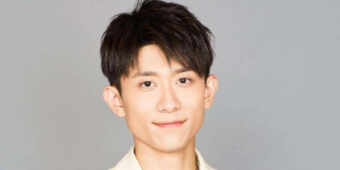 张一山最近身体出现了什么状况 张一山身体成粉丝最担心的问题_工作