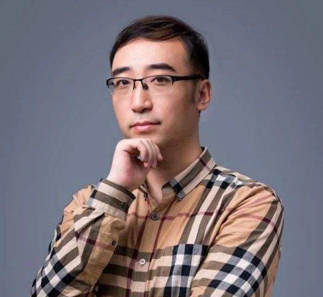北大清华毕业的李永乐,最后当高中老师,如今成网红年收入几百万