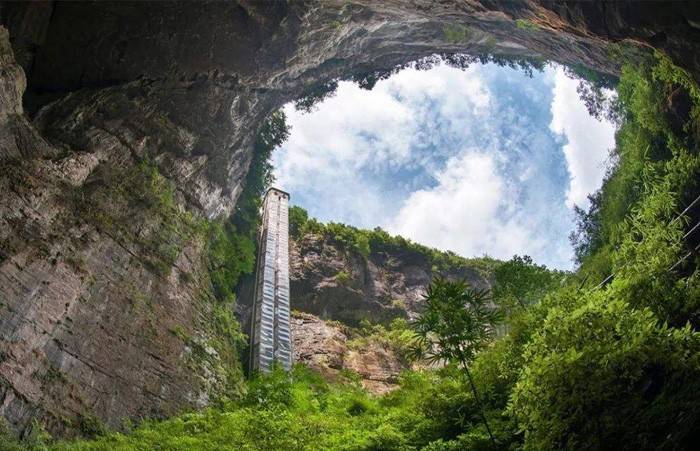 d4:【武隆天坑地缝景区】天生三桥--满城尽带黄金甲和变形金刚4的