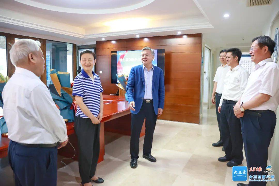 周红波看望慰问院士专家代表_三亚_发展_工作