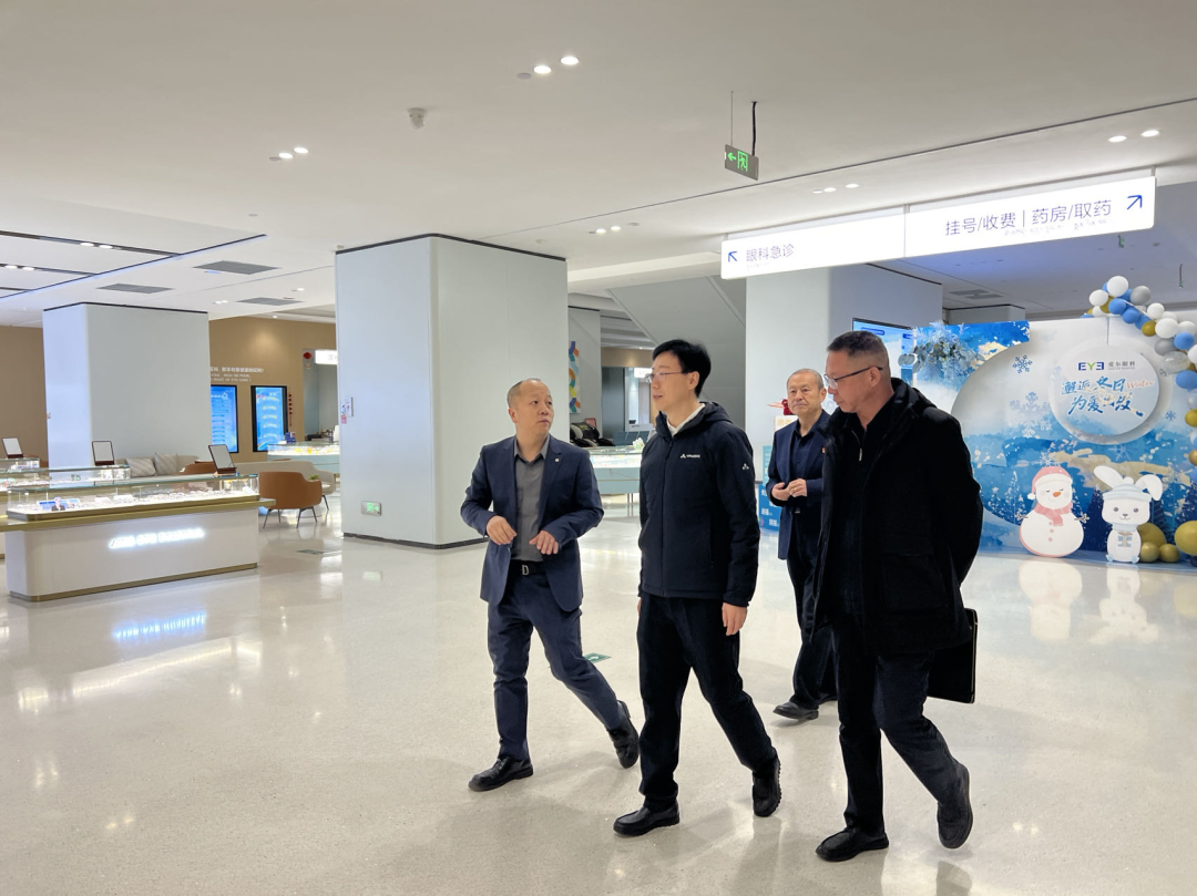 省委政法委副书记雷文升,省委统战部领导一行莅临青海爱尔指导工作并