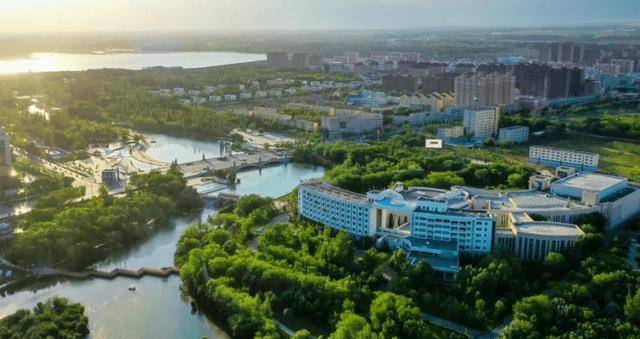 这座"不需要"空调的城市,冬暖夏凉风景优美,却因偏僻鲜少人知_温泉县