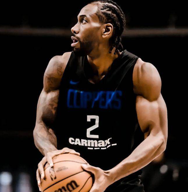 詹姆斯的剑还年轻,莱昂纳德的肌肉如刀