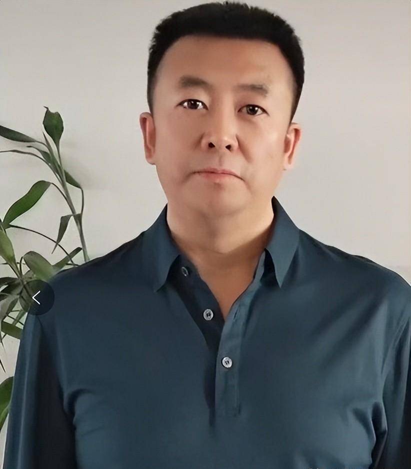 最牛逃犯吉世光:逃亡13年演了60多部戏,凭借《潜伏》一夜成名