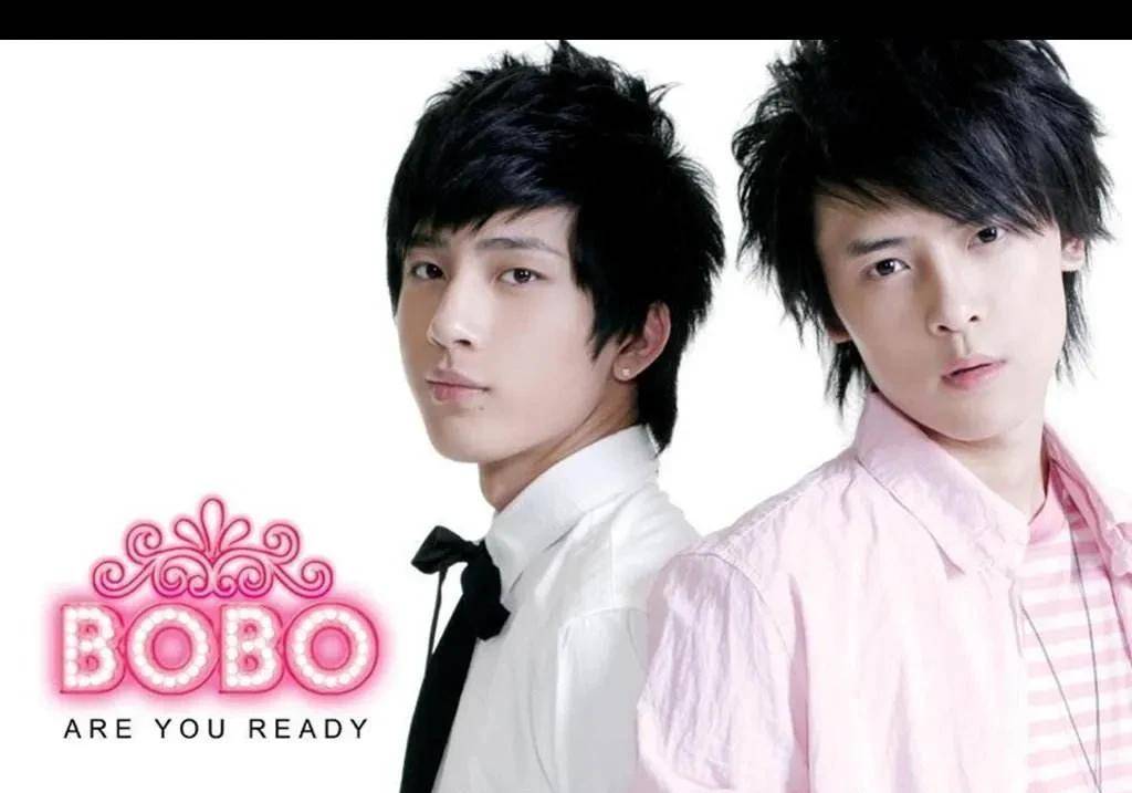 bobo组合成员井柏然,付辛博,是华谊兄弟签的第一个组合.