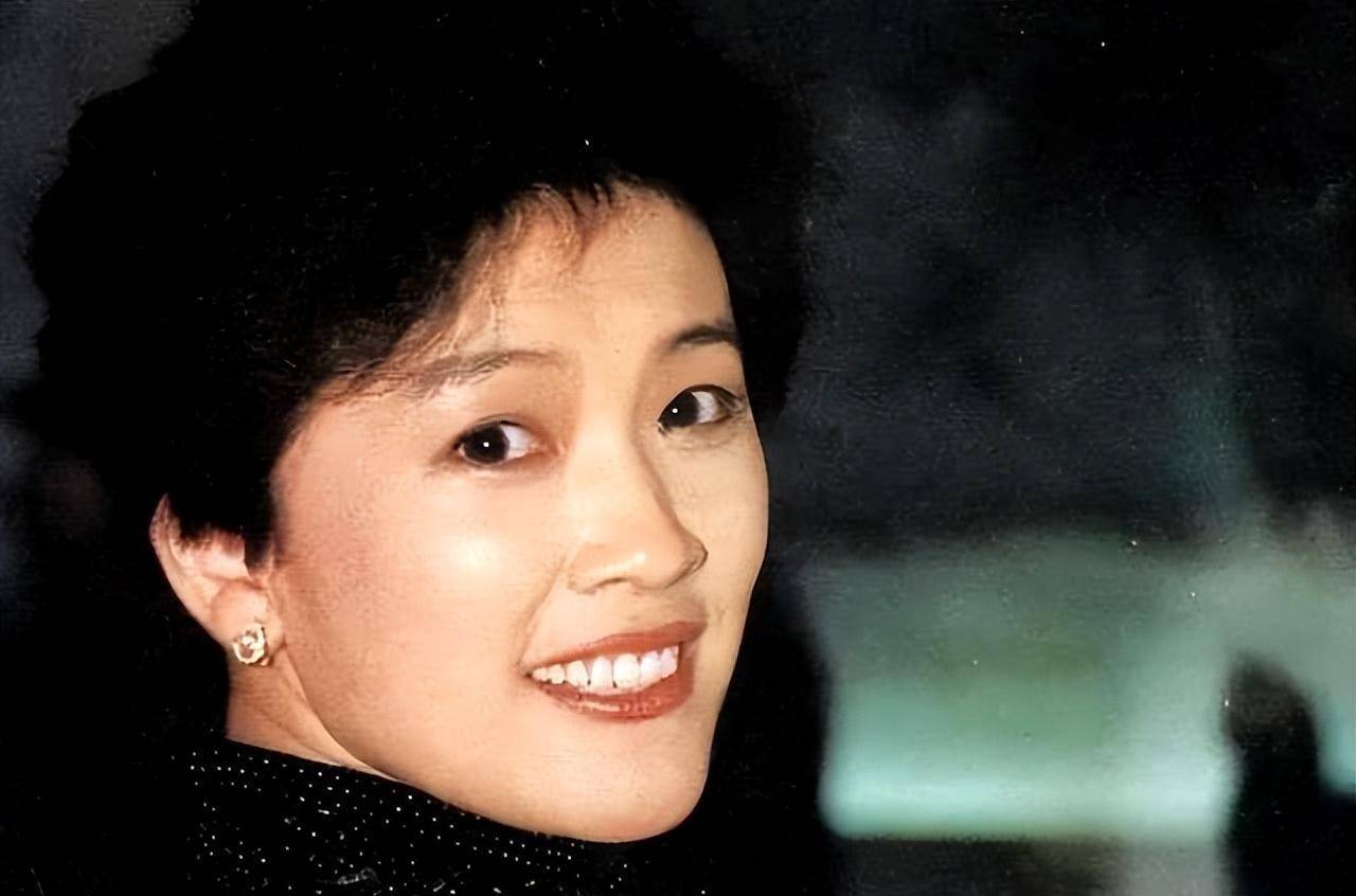 这一次,72岁宋春丽狠狠给内娱上了一课,于正的话,终于有人信了_家庭