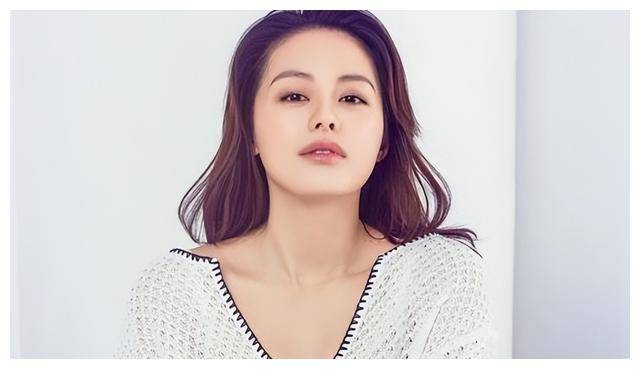 胡歌深爱的"妻子",刘烨钟爱的"恋人",为何无法红透眼球?