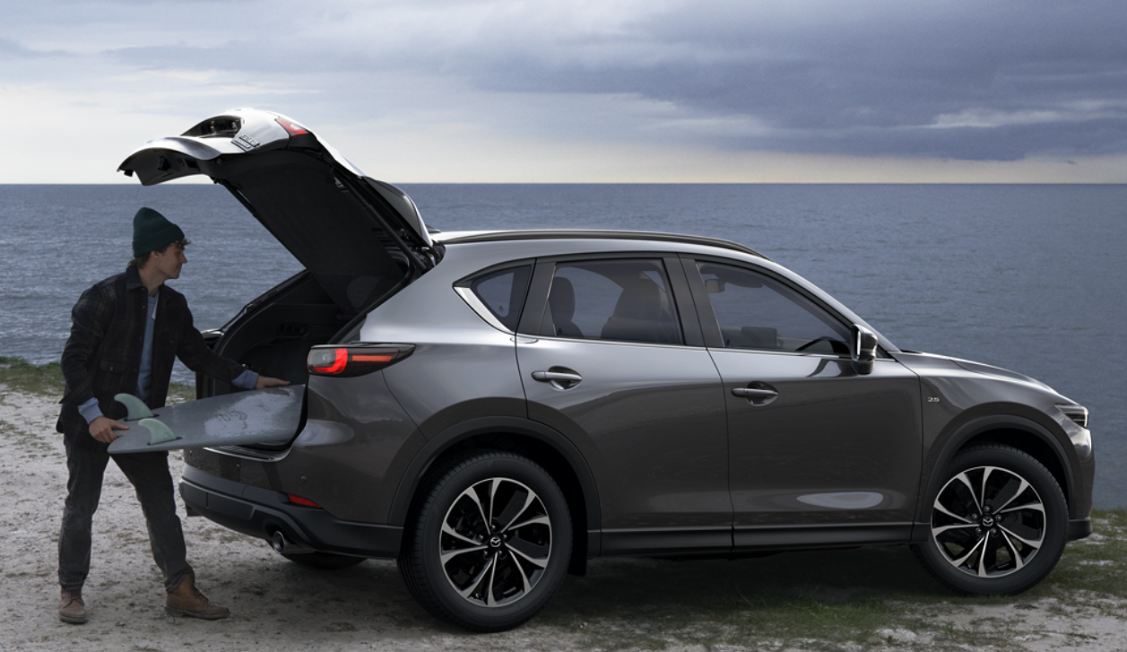 马自达想通了,一流运动suv成为"价格屠夫",17万降到12万,火了!