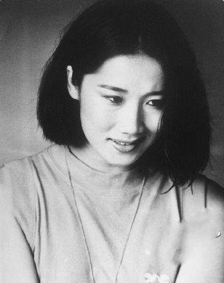 张作霖死后,六位夫人无一改嫁,一个削发为尼,两个活过90岁_卢寿萱