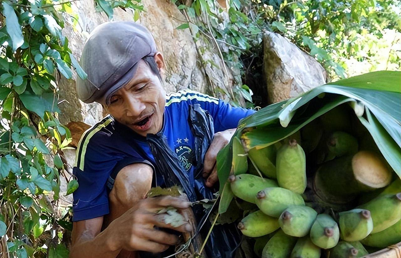 两野人在丛林生活41年,回归社会相继死亡,是被现代的?