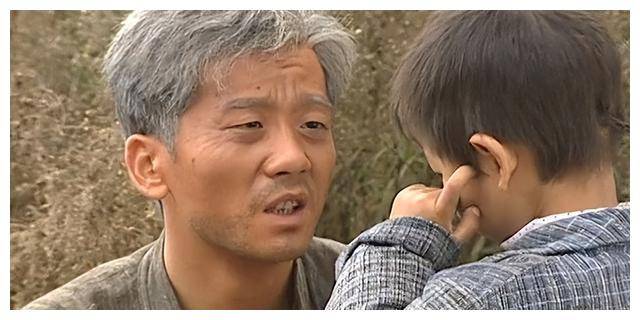 《宝莲灯》中的"哮天犬",电影《福贵》中的"福贵",以及《魔幻手机》中