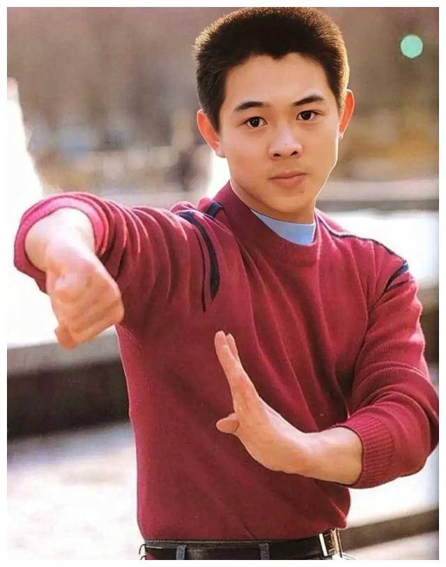 李连杰:从"功夫皇帝"到今天,他的现状让人难以认出!__