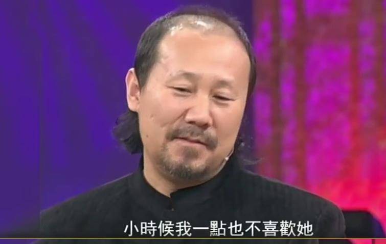 腾格尔转变史:从嗜酒毁家到怕老婆,因女儿隐退6年,靠