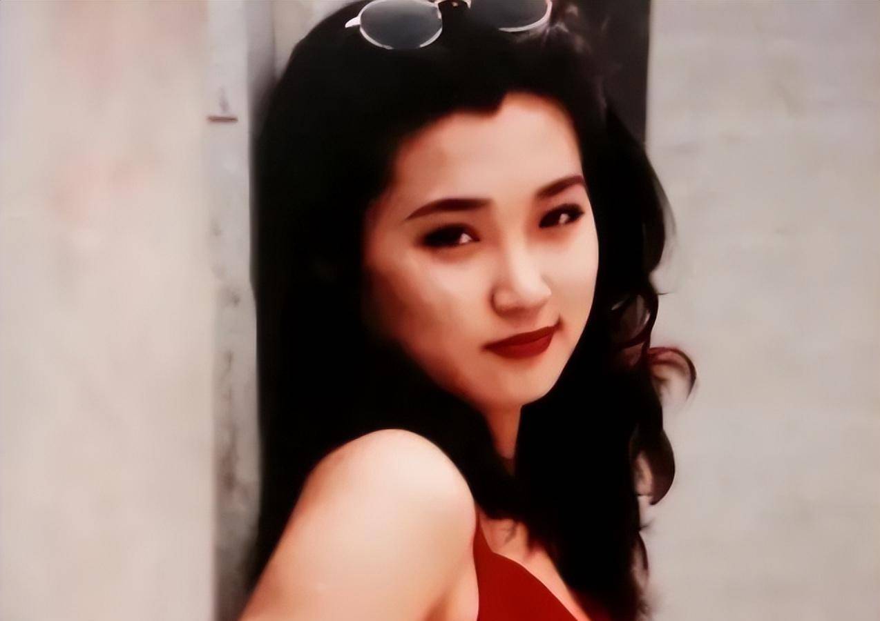 同样是张铁林的基因,把前妻和两位情人的孩子一对比