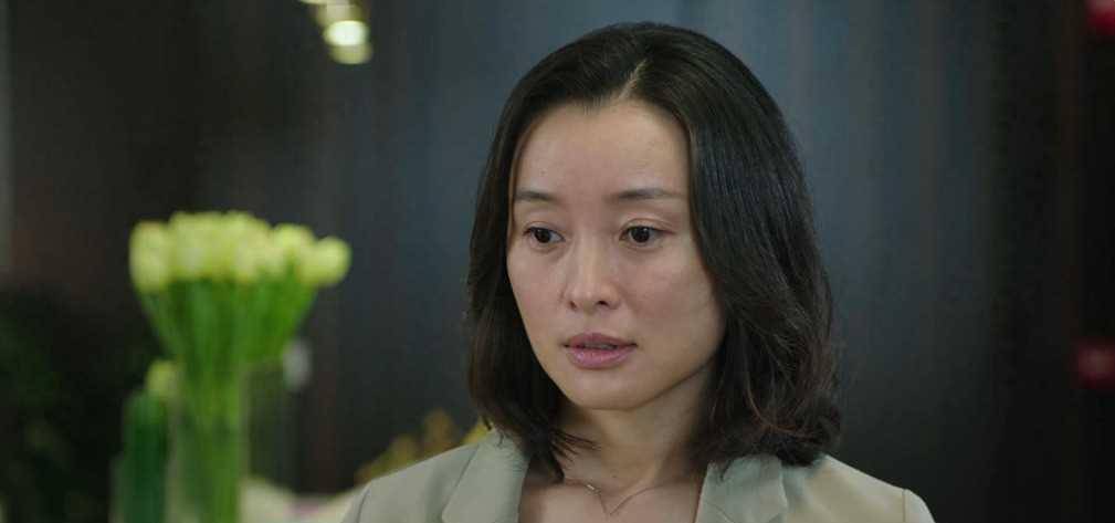 这一次,54岁靠"老三"爆火的王柠,给所有的演员们提了一个醒_小三_网友