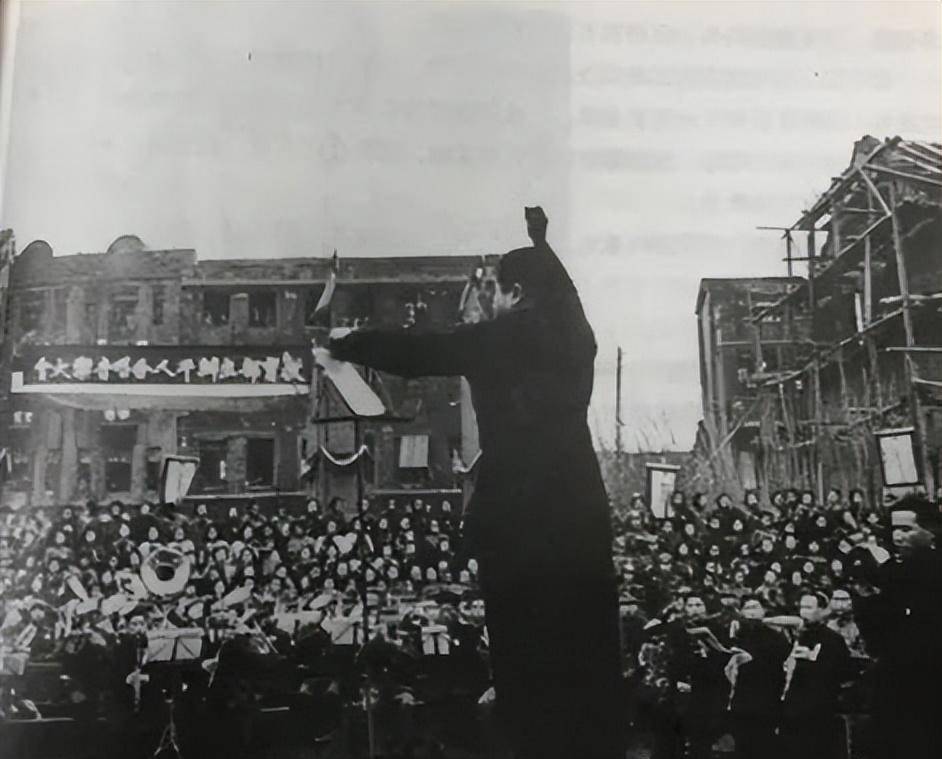 陈歌辛:周璇13的歌都是他所创作,儿子的一曲梁祝更是