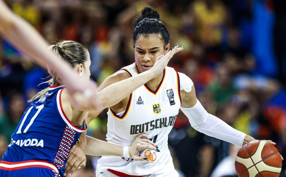 女篮奥预赛:德国爆冷美国压哨逆转澳大利亚险胜巴西_首轮比赛_比利时