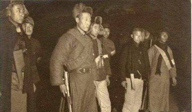 蒋匪强占牡丹江,抗联师长腰胯双枪宣布:我是市长!