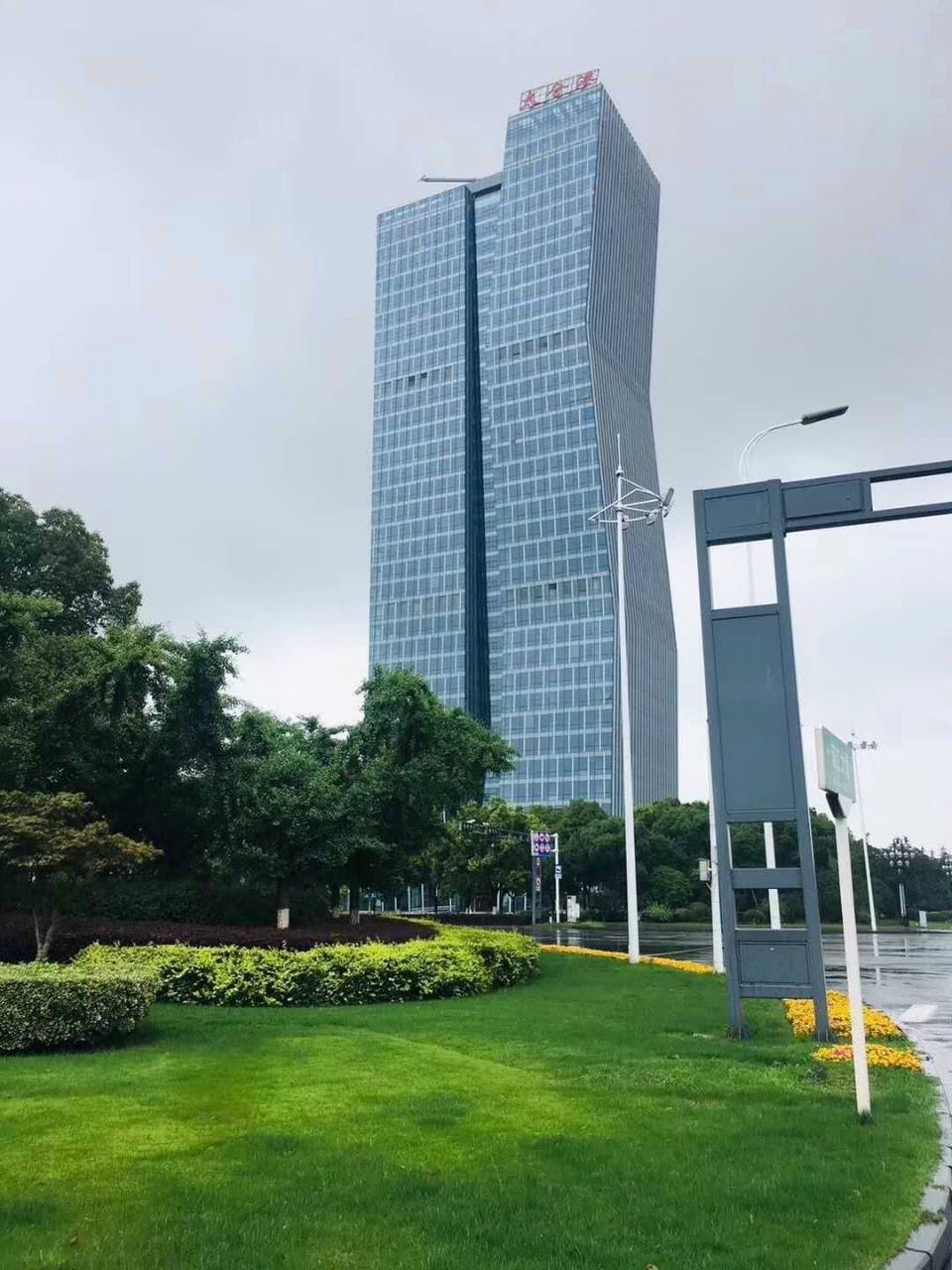 美港专线(美兰湖到港区)与上海市中心无缝连接!