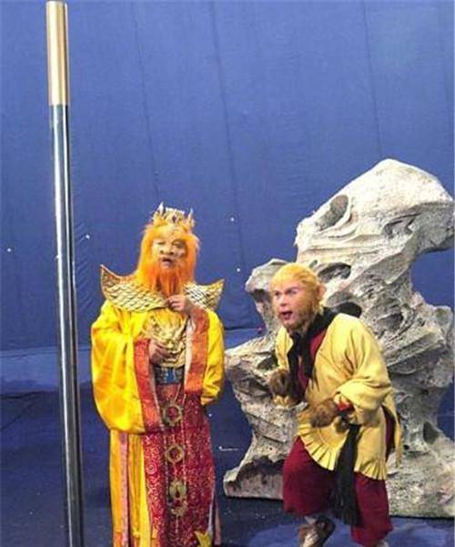 孙悟空的法器叫如意金箍棒,六耳猕猴的法器叫啥?