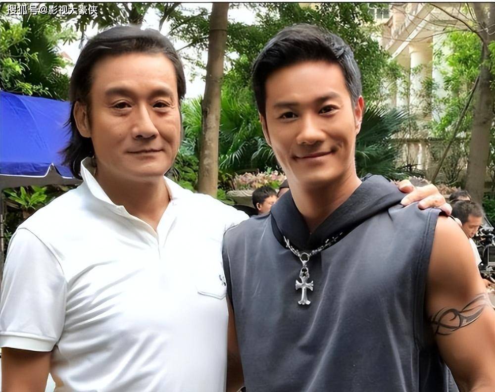 黄俊峰深知,现今的香港,没有自食其力的能力是无法生存下去的.