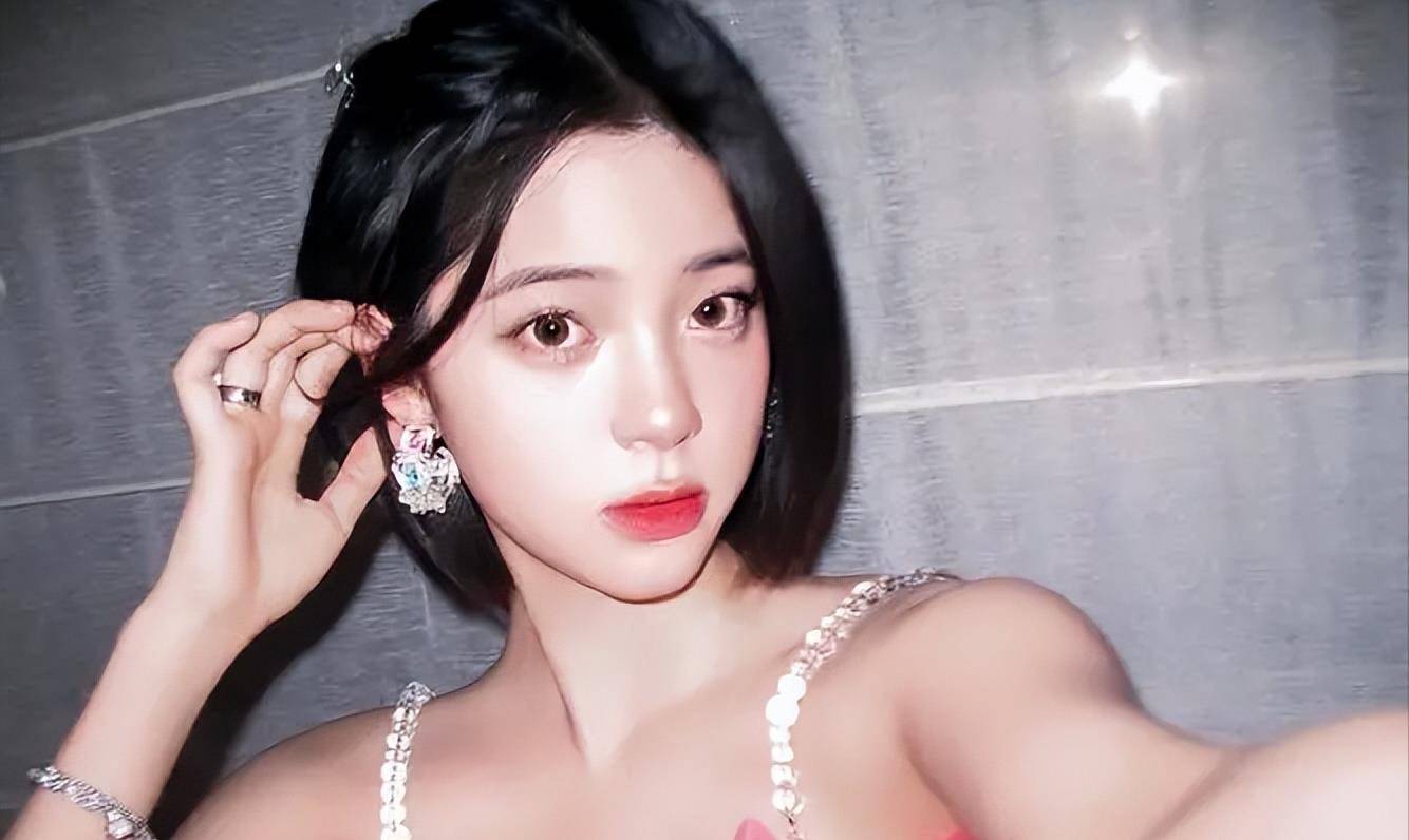 不作就不会死,这句话太适合欧阳娜娜了.