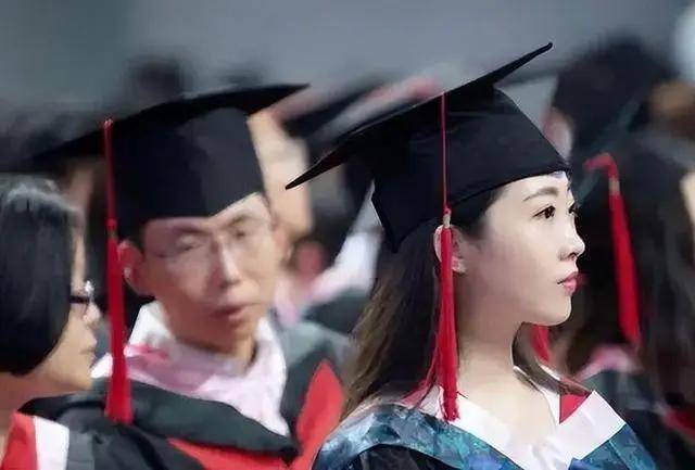 博士和博士后,只是一字之别吗?_研讨_工作_毕业