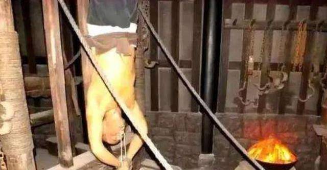 比"点天灯"还残忍的刑罚,仅需要一碗面条,便能让人痛不欲生_酷刑_犯人