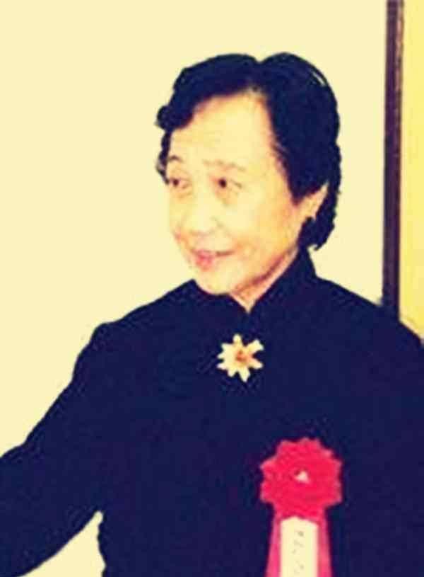 历史上唯一一位皇室格格做人民教师_溥仪_清朝_大哥