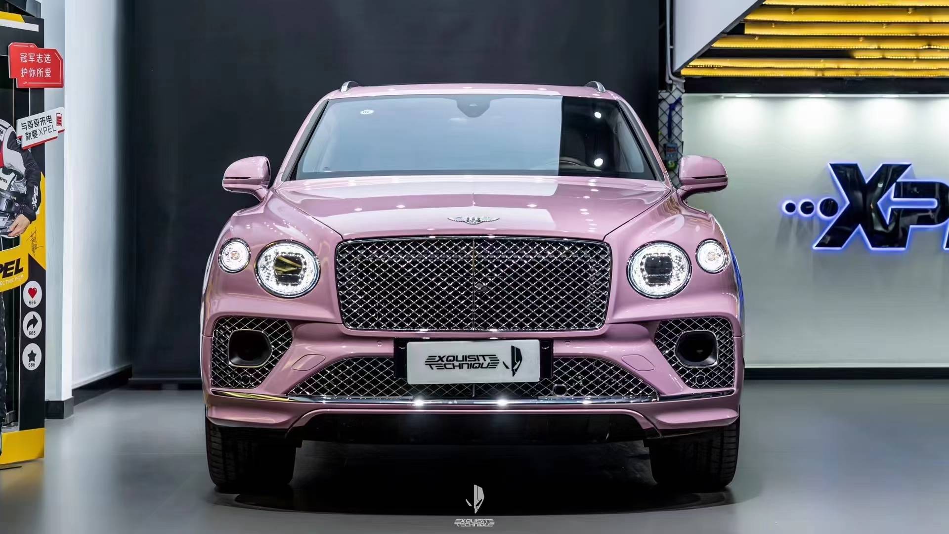 宾利添越icr改色膜乌龙奶茶粉,柔美的粉色_晟威