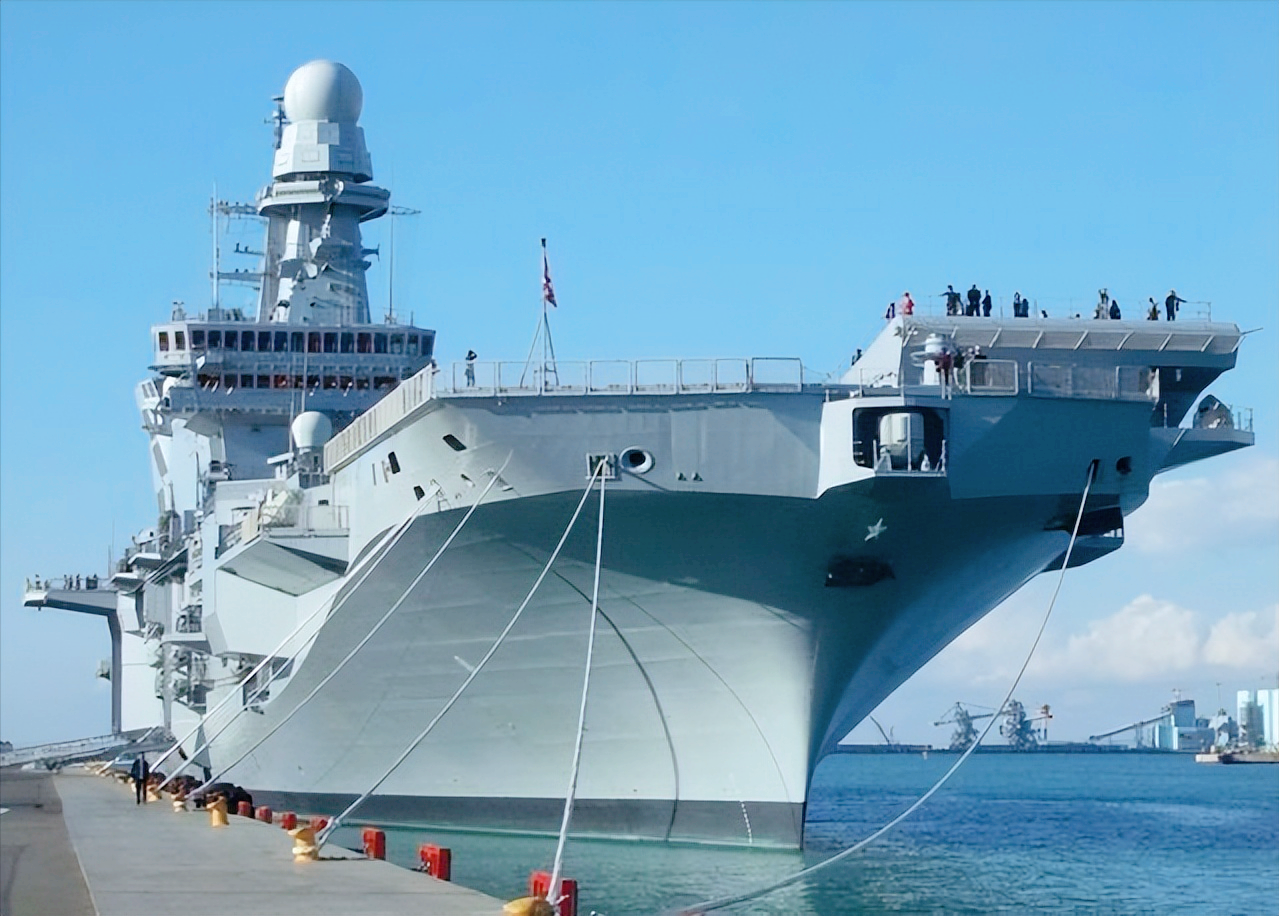 中国国产小航母服役,实力完全不输美国舰艇,实力到底
