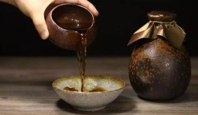 武松打虎前喝了18碗酒,相当如今多少酒?大多人也能