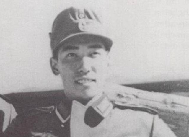 1997年蒋纬国奄奄一息,嘱咐小20岁的混血妻子:定将我