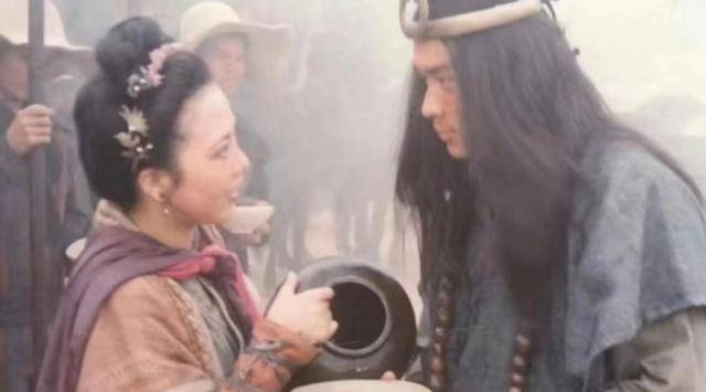 《水浒传》中孙二娘开了"人肉包子店",却为何不杀三种人?