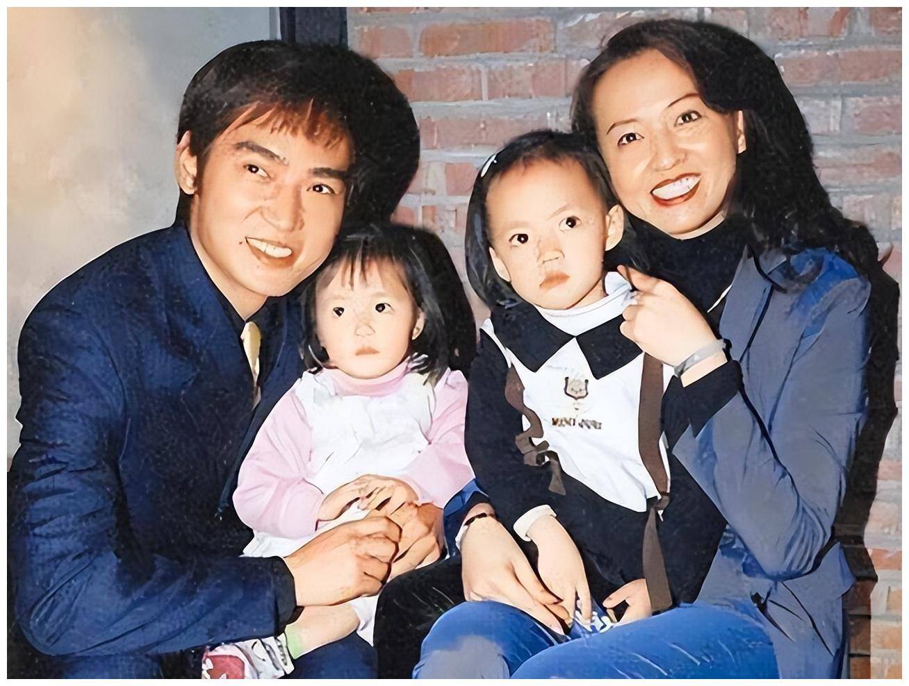 《小李飞刀》23年,演员境况唏嘘,焦恩俊再遇婚变,龙小云已长大_贾静雯